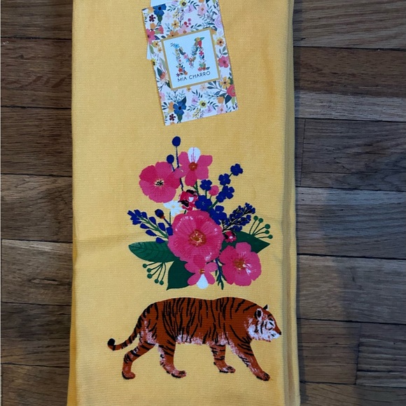 BNWT MIA CHARRO KITCHEN TOWELS PACK OF TWO - Picture 6 of 8